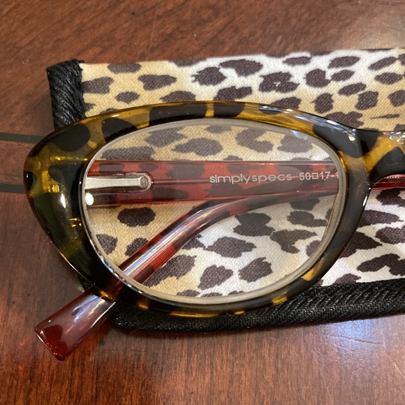 Simply Specs reading glasses and coordinating case. New with tags. - Picture 2 of 8